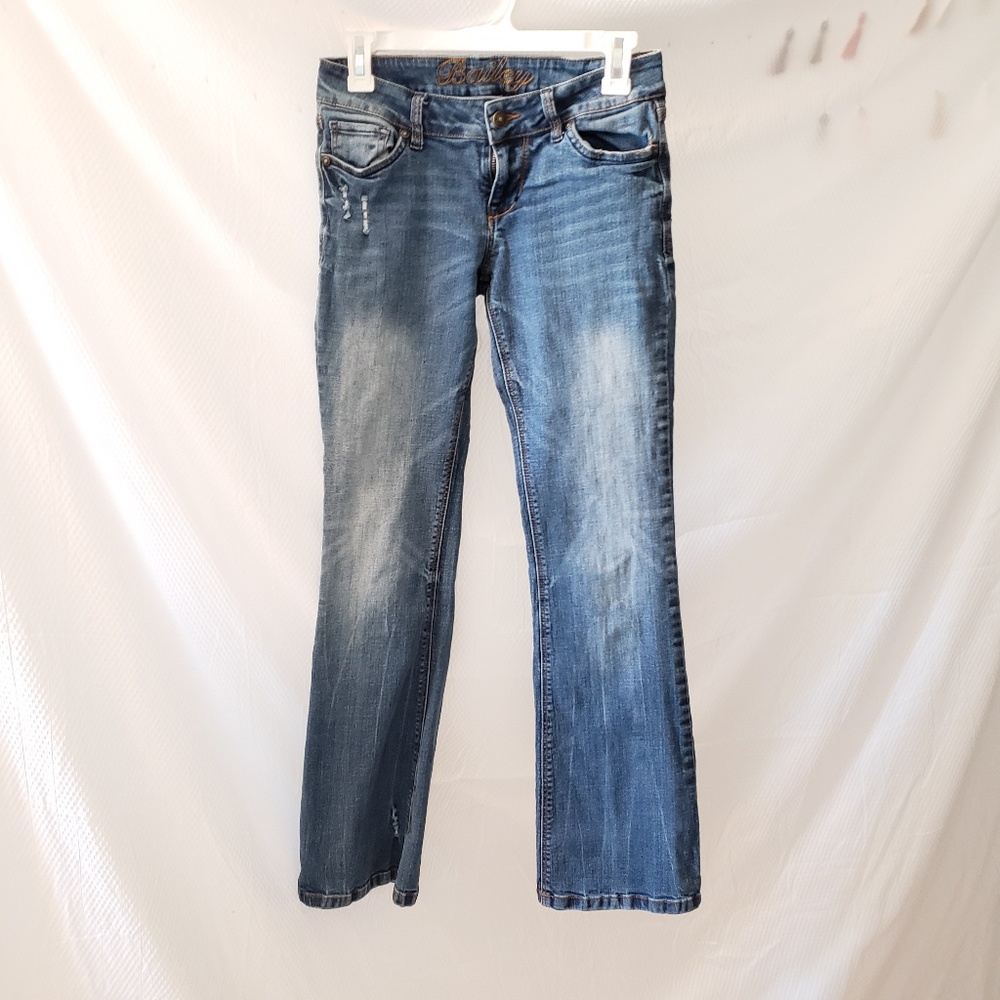Distressed jeans - Picture 3 of 4